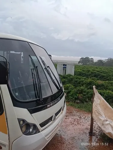 microônibus Agrale, só pegar e trabalhar, *.