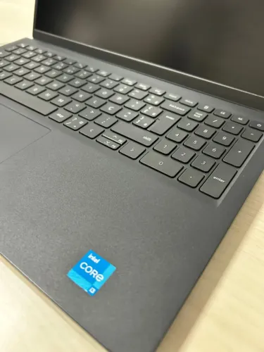 NOTEBOOK DELL - Core i3 | 8GB | SSD 240GB - SEM MARCAS DE USO