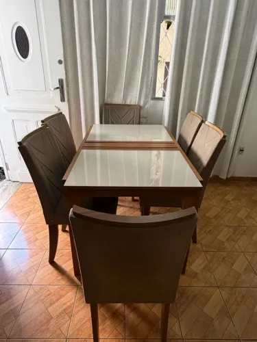 Mesa 6 cadeiras