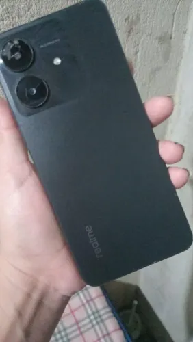 Celular não está novo mas e muito bom