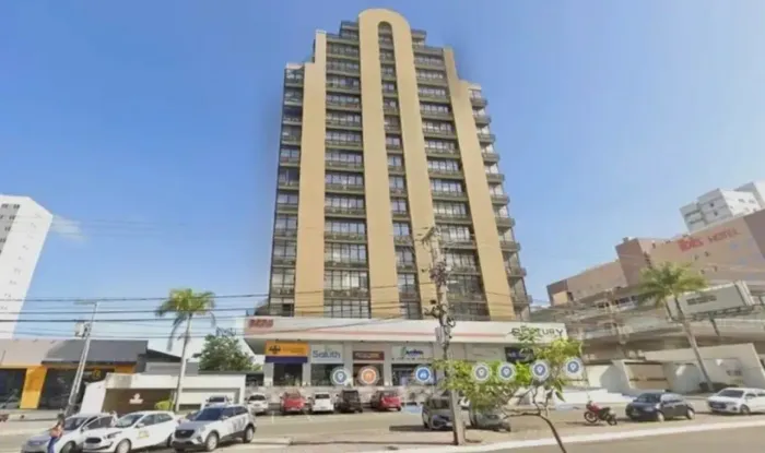 4 Salas Comerciais Interligadas, Só vendemos juntas | Century Empresarial | Calhau 149 m²