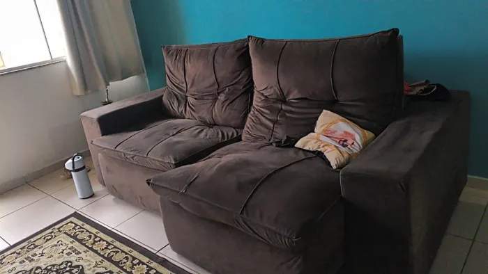 VENDO sofá retratil 500
