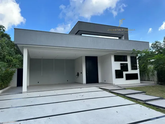 Alphaville Manaus 1 - Casa Térrea com 300 m² com 4 suítes, piscina em Ponta Negra - Manaus
