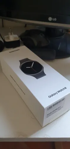 Samsung Galaxy Watch8 40mm Bluetooth NOVO E LACRADO
