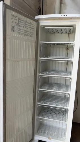 Freezer eletrolux vertical