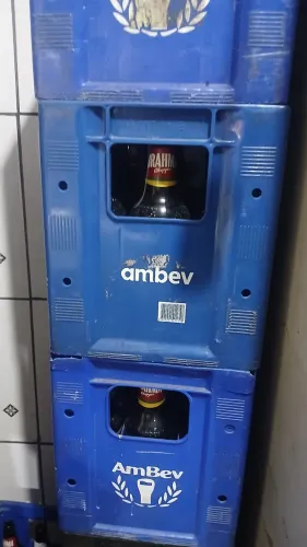Caixas de cerveja litro da ambev
