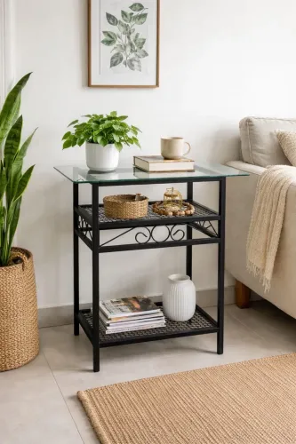 Aparador em ferro trabalhado 