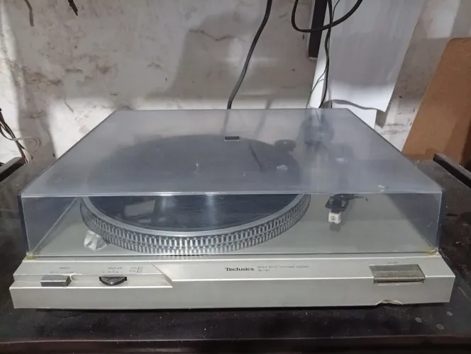 Toca Discos Téchinics Direct Drive SL-D1