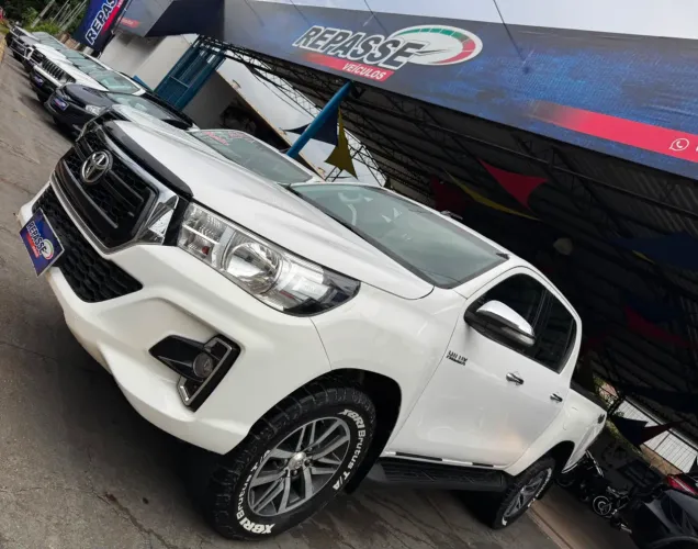 Toyota Hilux CD SRV 4X4 2.8 TDI Diesel Aut. 2019