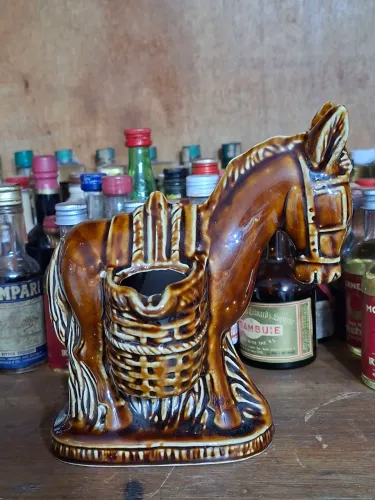 Antigo Burrinho de Carga em Porcelana Vintage Anos 70 - Impecável cinzeiro