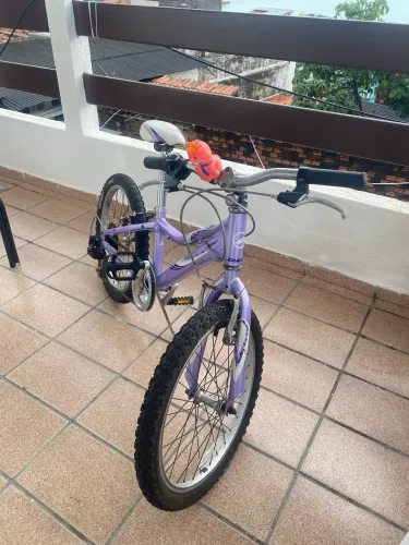 Vende-se Bike Giant Infantil Aro 20