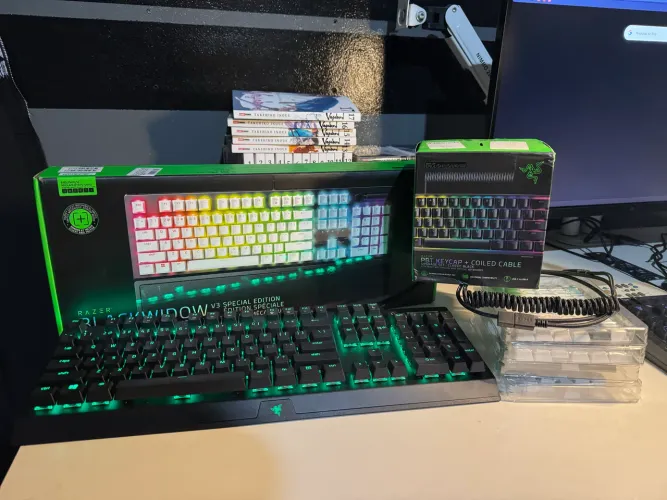 Teclado Razer Blackwidow V3 + Kit UPGRADE