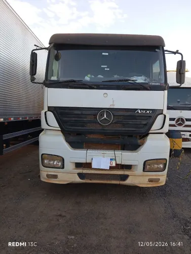 Vende se axor 2540 ano 08/09 bom de mecânica engatado carreta caçamba ano 08 30m na lata  