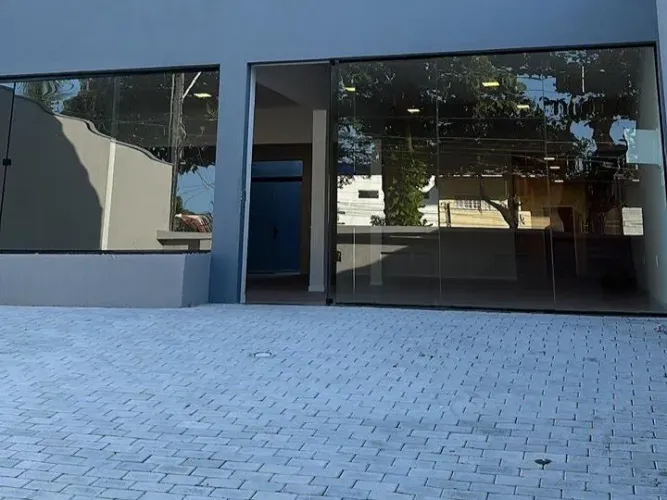 Casa Comercial em Cambeba - Fortaleza