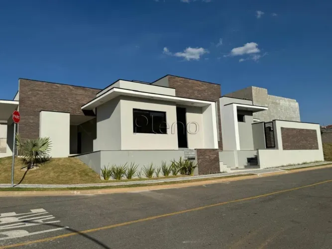 Casa à Venda no Condomínio Colline Di Parma em Valinhos, no bairro Vila Capuava.