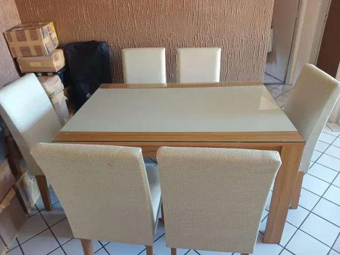 Mesa de jantar 6 cadeiras