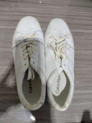 Vendo tênis Calvin Klein