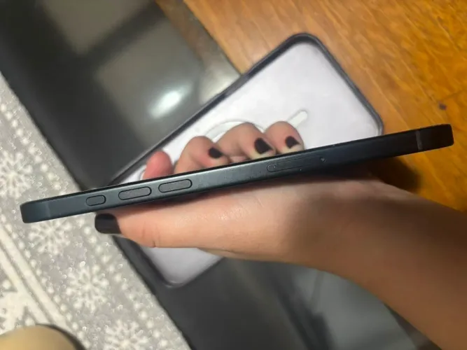 iPhone 16 PLUS preto (Garantia da Apple ativa)