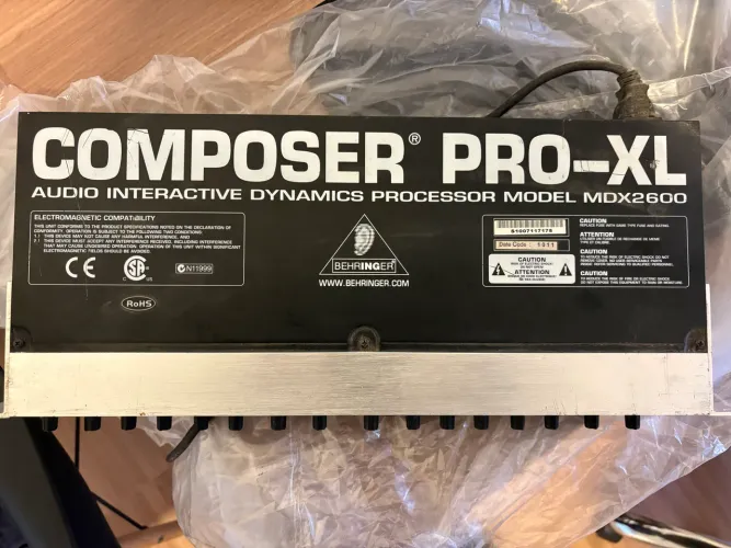 Compressor Behringer Composer Pro-XL MDX2600 - Usado