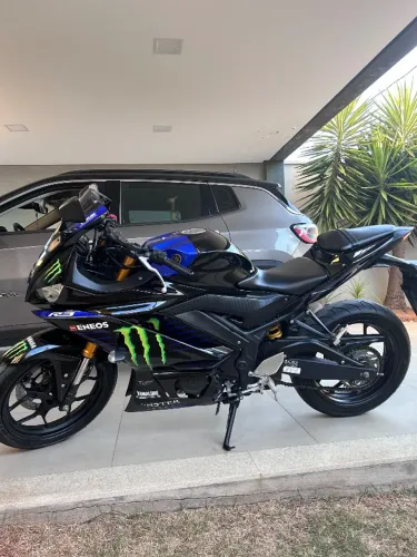 Yamaha R3 Monster Edition
