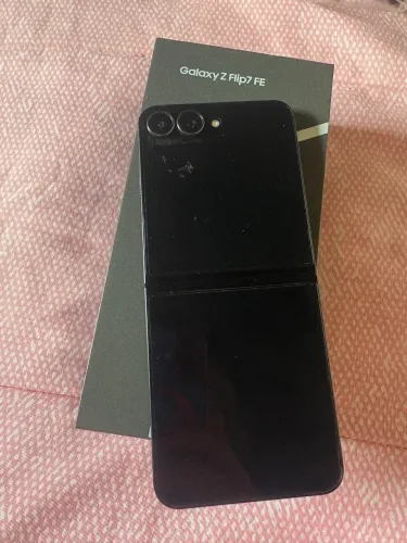 Celular flip 7 fe Samsung perfeito