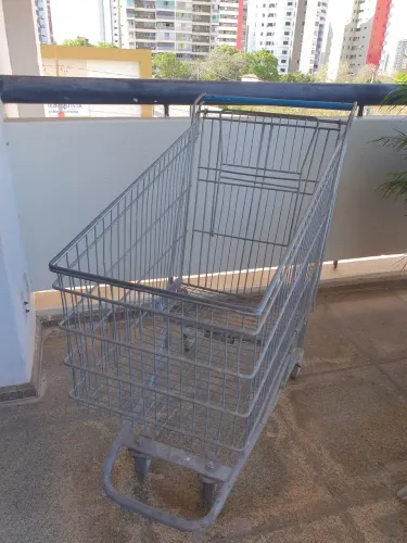CARRINHO DE SUPERMERCADO