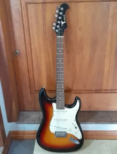 Vendo guitarra e pedaleira