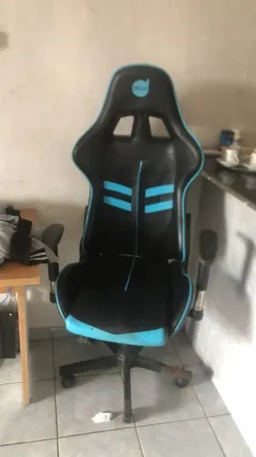 Cadeira game usada