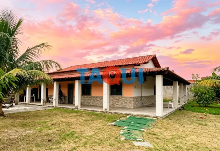 Casa à venda com 3 quartos, piscina em PARATY, ARARUAMA - RJ