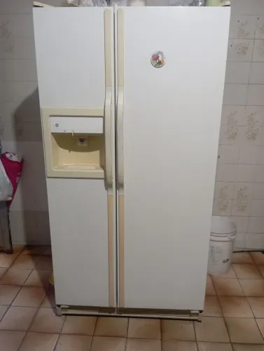 Geladeira duas portas branca