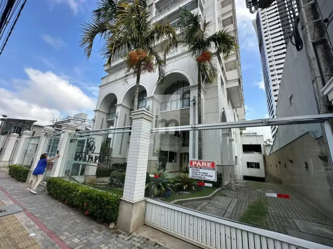 Alugo Lindo Apartamento Semi Mobiliado no Edifício Bonaparte