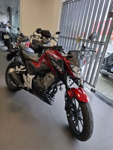 Honda CB 300F TWISTER ABS !!! JÁ EMPLACADA 2026 !!! GARANTIA DE FÁBRICA