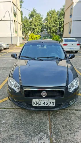 Fiat Siena Essence Dualogic 1.6 Flex 16V 4P 2012