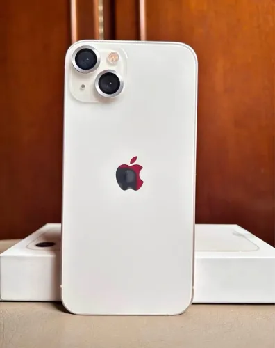 iPhone 13 branco 128 giga