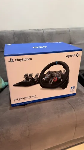Volante Logitech G29 (PS5/PS4/PC) - Usado Apenas 2 Vezes / Estado de Zero