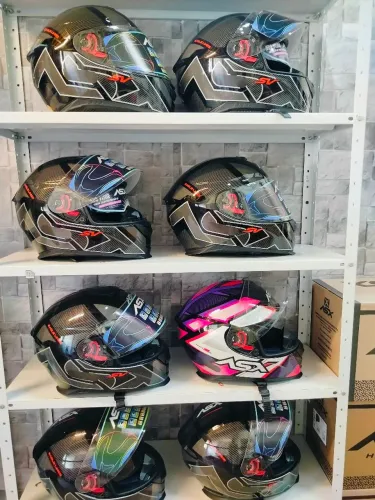 CAPACETE ASX COM ÓCULOS SOLAR INTERNO $ 550 