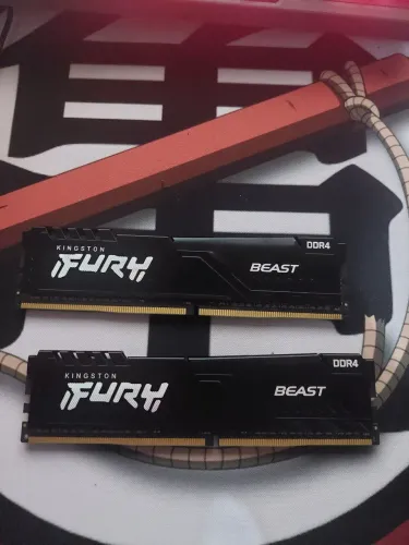 Kit 16GB (2x8GB) Kingston Fury Beast DDR4 3200MHz CL16 - Novas