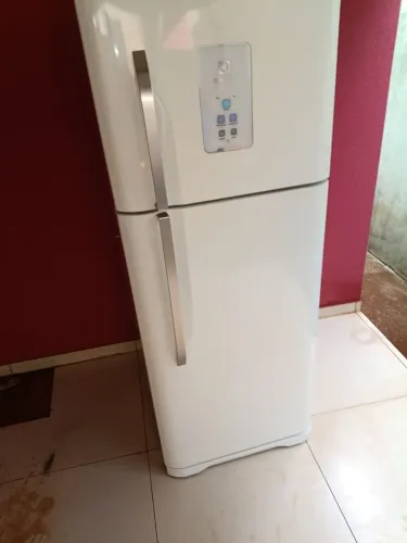 Geladeira Electrolux Frost free 