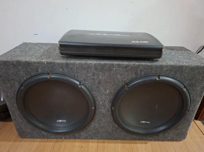 Caixa de Som Audiophonic com 2 Autofalantes de 12" Mais modulo Club 900.1 