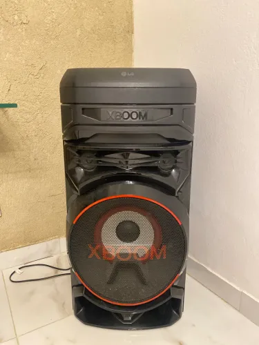 Caixa de som LG 