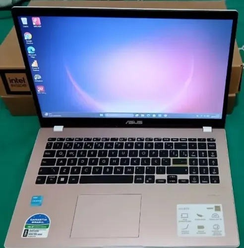 Notebook- Novo pouco usado