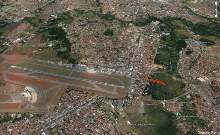 Vendo Área / Terreno no Setor Santa Genoveva, Goiânia-GO