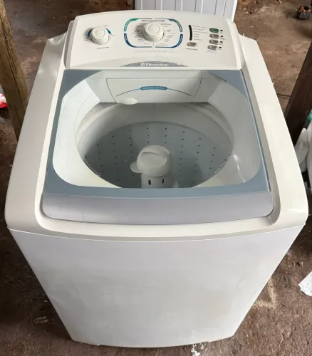 Máquina de lavar Electrolux 12kg
