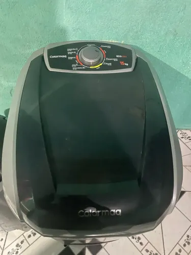 Máquina e centrifugadora