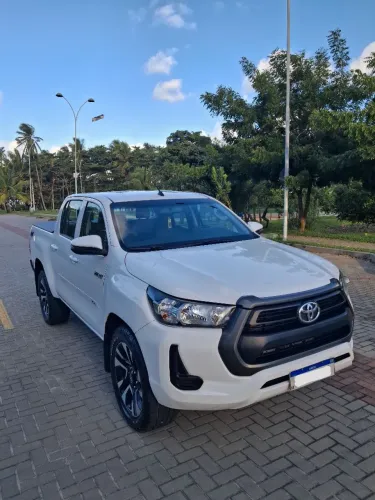 Toyota Hilux CD 4X4 2.8 Diesel Mec. 2024