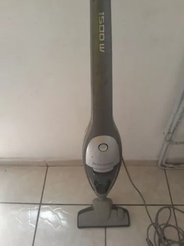 Aspirador vassoura 