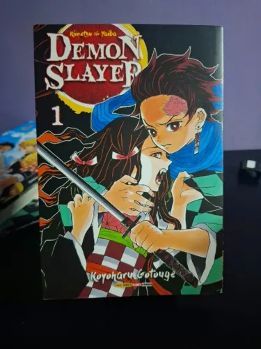 Mangá Kimetsu no Yaiba (Demon Slayer) Volume 1 Usado