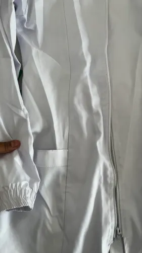 Jaleco branco em garbadine