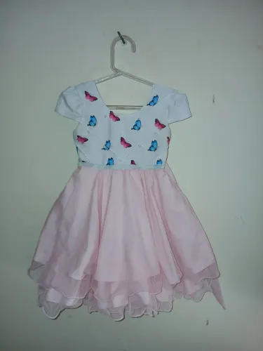 3 vestidos infantis 