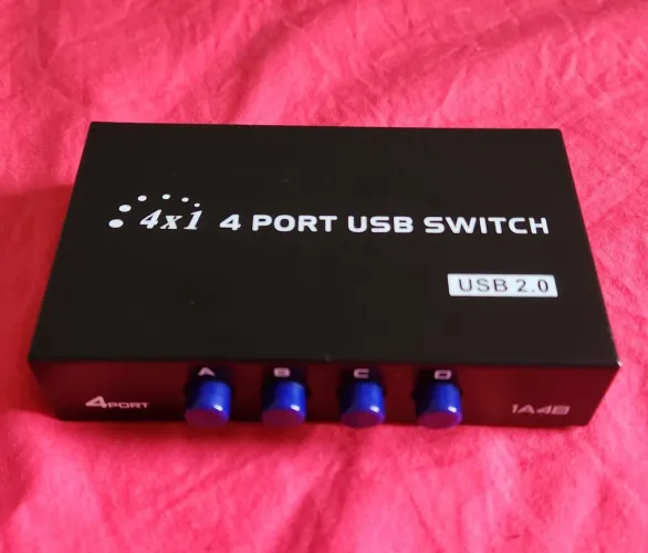 Chaveador Switch USB 2.0 4x1